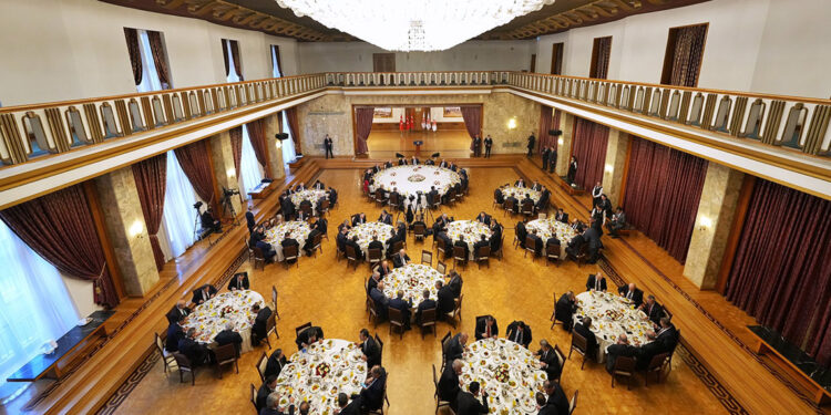 BM'nin yeniden kurulduğunu insanlık alemi görecek