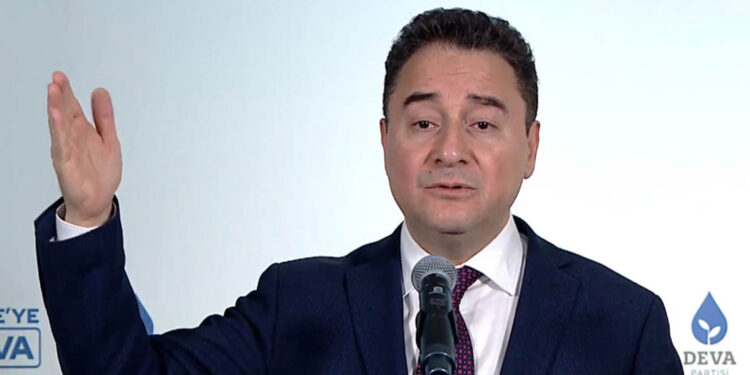 Babacan'dan 'kur korumalı mevduat' tepkisi