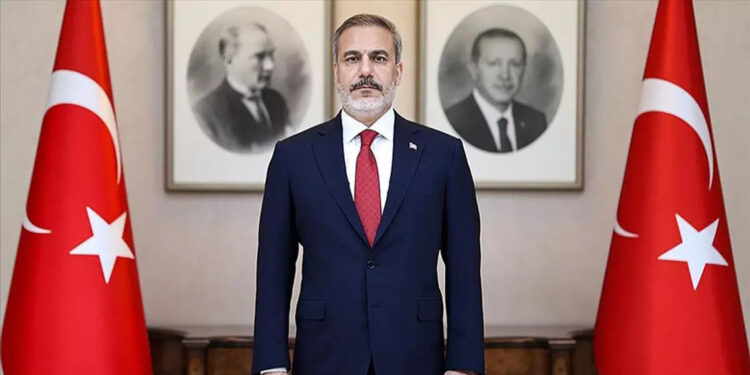 Bakan Fidan, Pakistanlı ve İranlı mevkidaşlarıyla görüştü