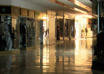 Bakırköy Yeraltı Çarşısı'nda yangın paniği