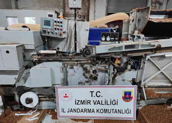 Bandrolsüz ve kaçak sigara üretimi için fabrika kurmuşlar