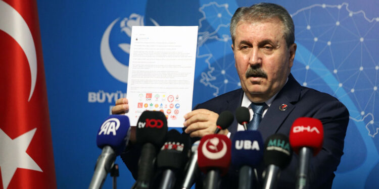 Beni, partimi, alperenleri korkutamazsınız