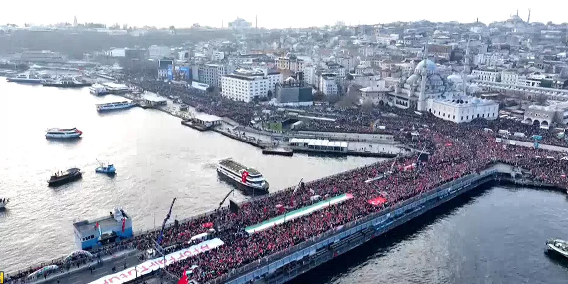 Binlerce kişiden 'şehitlerimize rahmet, filistin'e destek' yürüyüşü