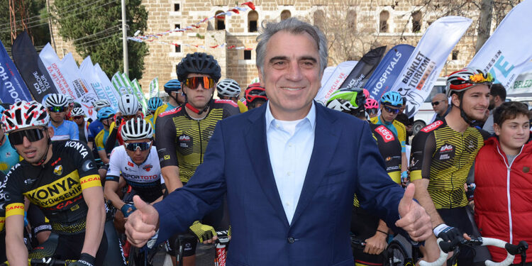 Bisiklet turizmi futbolu da golfü de geçecek