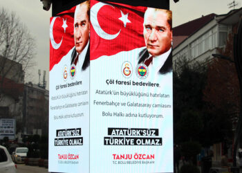 Bolu'da 'Çöl faresi bedevilere' yazılı görsellerine soruşturma