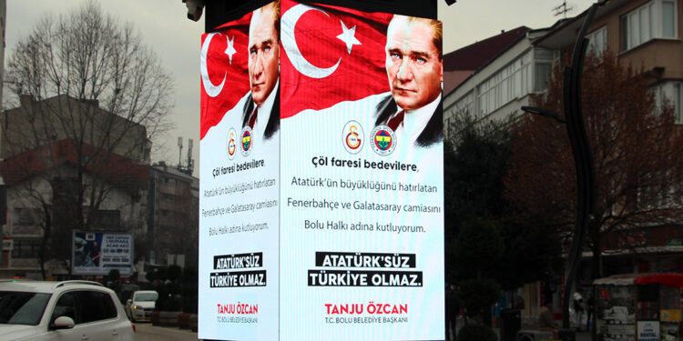 Bolu'da 'Çöl faresi bedevilere' yazılı görsellerine soruşturma