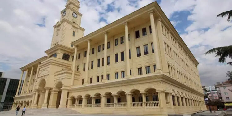 Büyükçekmece Belediyesi'ne rüşvet operasyonu: 20 gözaltı