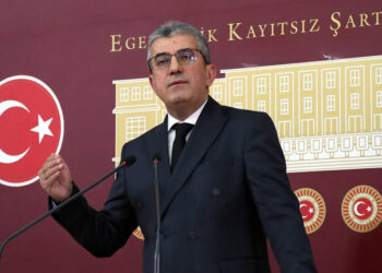 CHP'den kentsel dönüşüm yasasının iptali talebi