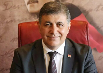 CHP'nin İzmir adayı Cemil Tugay oldu