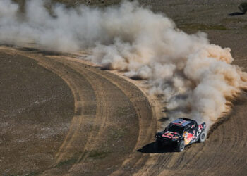 Dakar Rallisi’nde 239 araç varış noktasına ulaşabildi