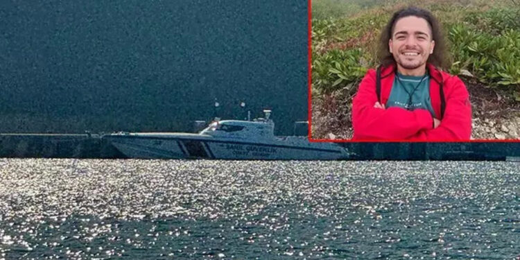 Denizde kaybolan Türk mürettebat 12 gündür aranıyor