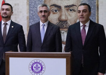 Eğitimde çok büyük mesafeler alındı