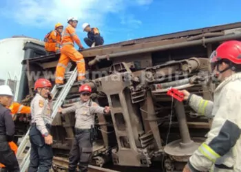 Endonezya'daki tren kazasında 4 kişi öldü