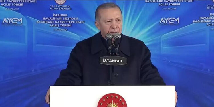 Erdoğan, Kağıthane-Gayrettepe Metro Hattı'nı açtı