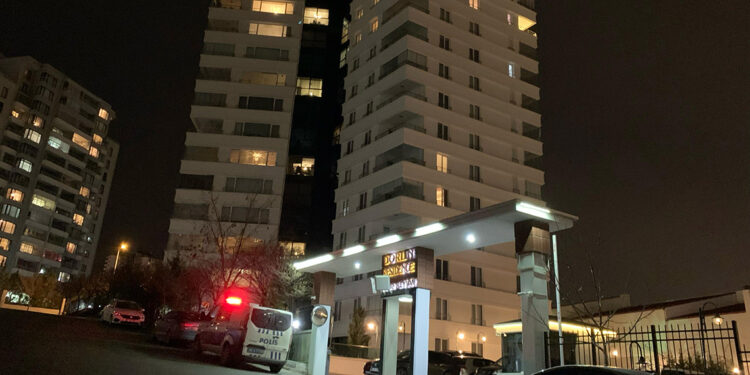 Eski erkek arkadaşı tarafından öldürüldü