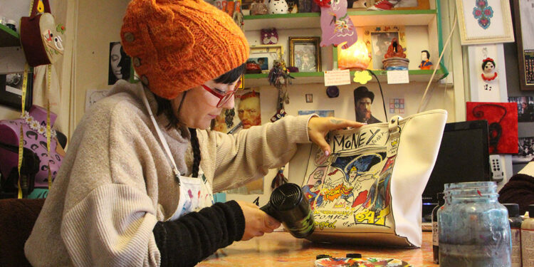 Eski eşyaları geri dönüşümle buluşturuyor