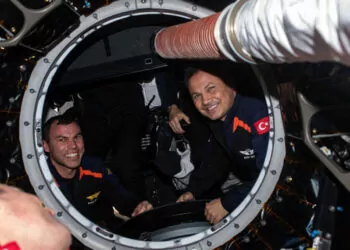 Gezeravcı'dan uzay istasyonuna ilk giriş paylaşımı