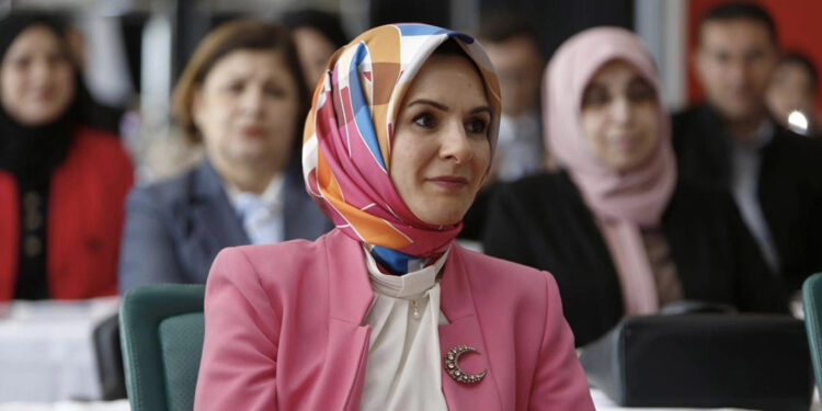 Görme engelliler için rehber köpekler yetiştiriliyor