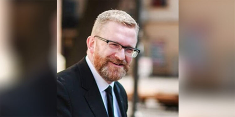 Hanuka mumlarını söndüren milletvekilinin dokunulmazlığı kaldırıldı