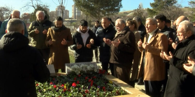 İlhan Cavcav, vefatının 7’nci yılında kabri başında anıldı