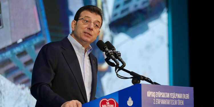 İmamoğlu KİPTAŞ'ın anahtar teslim töreninde konuştu