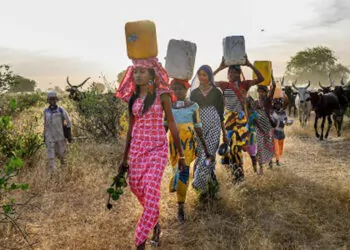 İnsanlar, etiyopya'da kıtlık ile karşı karşıya