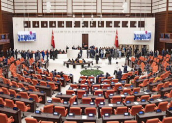 İsveç'in NATO üyeliği TBMM'de kabul edildi