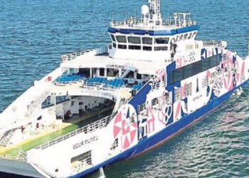 İzmir’de arabalı vapur seferleri iptal edildi