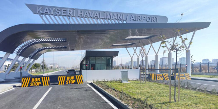 Kayseri Havalimanı'nın yeni termal binasında sona gelindi
