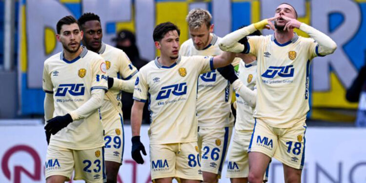 MKE Ankaragücü-Kasımpaşa: 3-1 