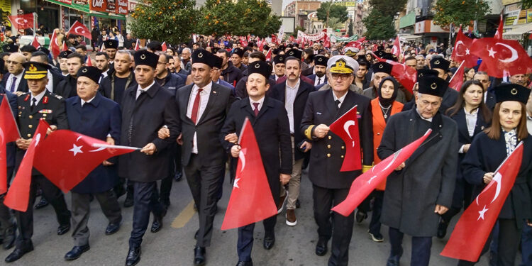 Mersin'in kurtuluşunun 102'nci yıl dönümü kutlandı