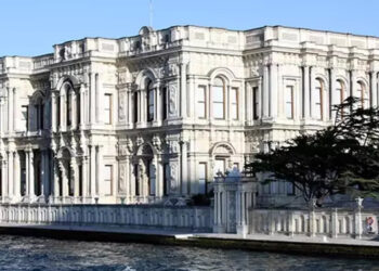 Milli Saraylar 2023'te 7 milyon 261 bin turisti ağırladı
