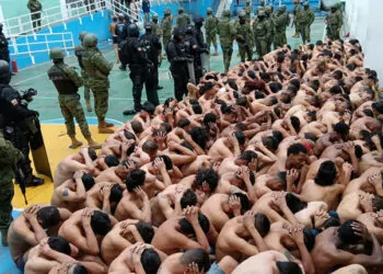 Ohal altındaki ekvador’da hapishanelere operasyon