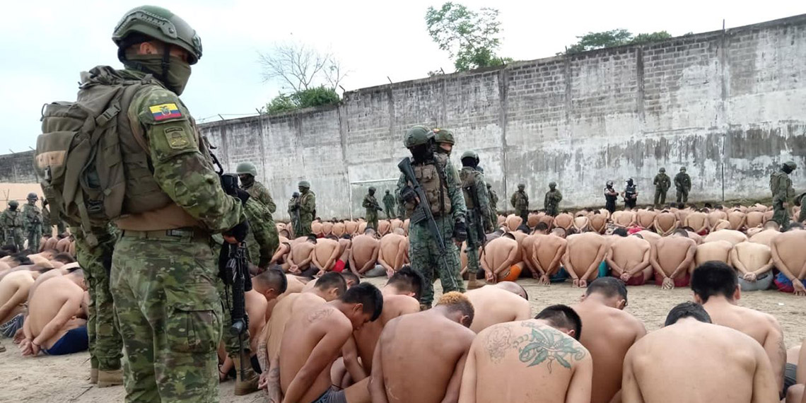 OHAL altındaki Ekvador’da hapishanelere operasyon