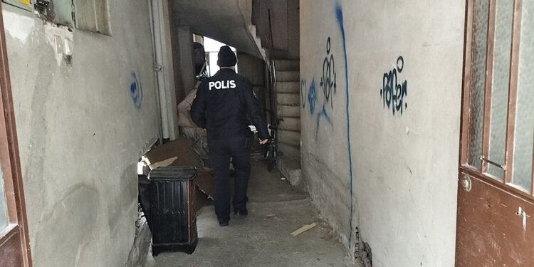 Ölen Suriyeli Yasir'in vücudunda darp izleri tespit edildi