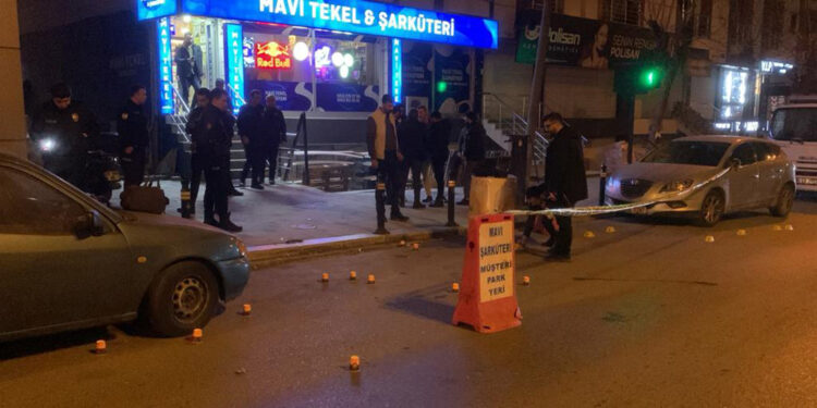 Otomatik silahla iş yerine kurşun yağdırdılar