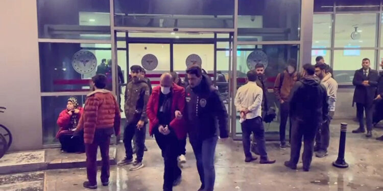 Otomobilini satmak isteyenler dikkat! Bu tuzağa düşmeyin