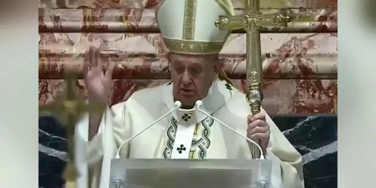 Papa francis, i̇ran'daki patlamaların kurbanları için dua etti