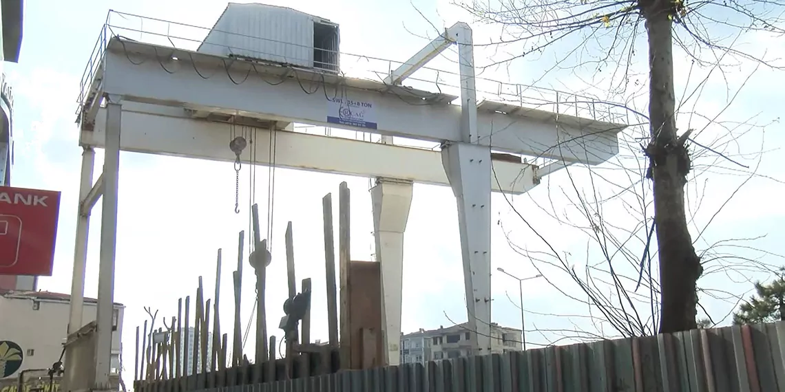 Pendik'te dinamit paniğ; iş yerleri zarar gördü