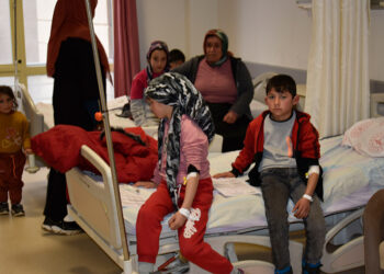 Pudingden zehirlenen 55 öğrenci, hastaneye kaldırıldı