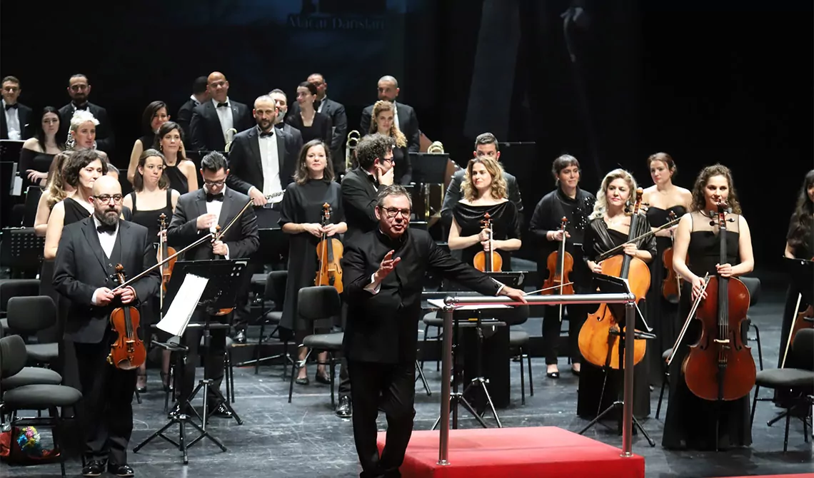 Senfoni orkestrası konserlerine hız kesmeden devam ediyor