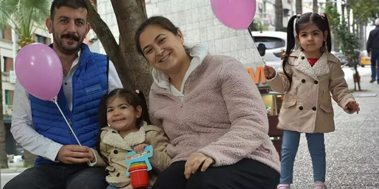 SMA hastası Azra, tedaviden sonra desteksiz yürümeye başladı