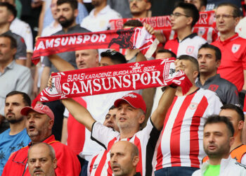 Samsunspor-Galatasaray maçı biletlerine yoğun ilgi