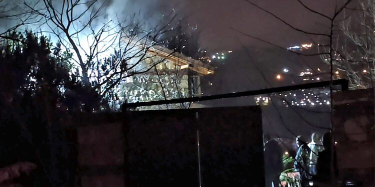 Sapanca'da tek katlı evde çıkan yangın söndürüldü