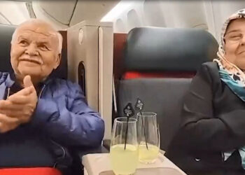 THY uçağında Gezeravcı ailesini gururlandıran anons