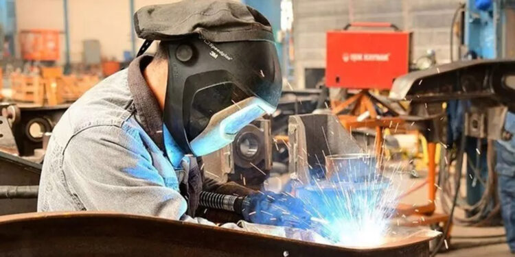 TÜİK: Ücretli çalışan sayısı yıllık yüzde 1,8 arttı