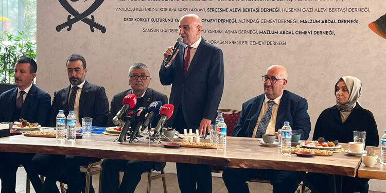 Turgut Altınok: Belediye hepimizin belediyesi olacak