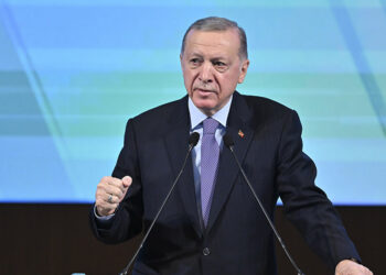 Türkiye'nin eski günlerine dönmesini bekleyen bir güruh var