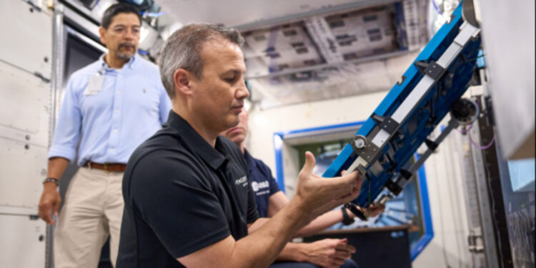 Türkiye'nin ilk uzay yolcusu Alper Gezeravcı karantinada