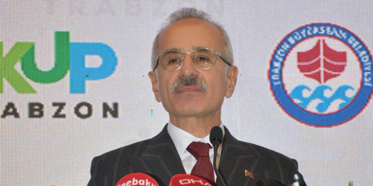 Ulaşım ve iletişim yatırımları kalkınmanın temeli